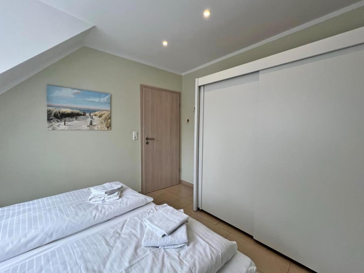 Ferienwohnung Hafenblick - Wunderbare Erholung Am Hafen Norddeich  Eksteriør bilde